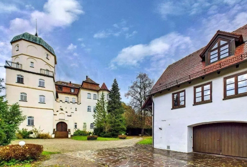 Schloß Reutti, Germany